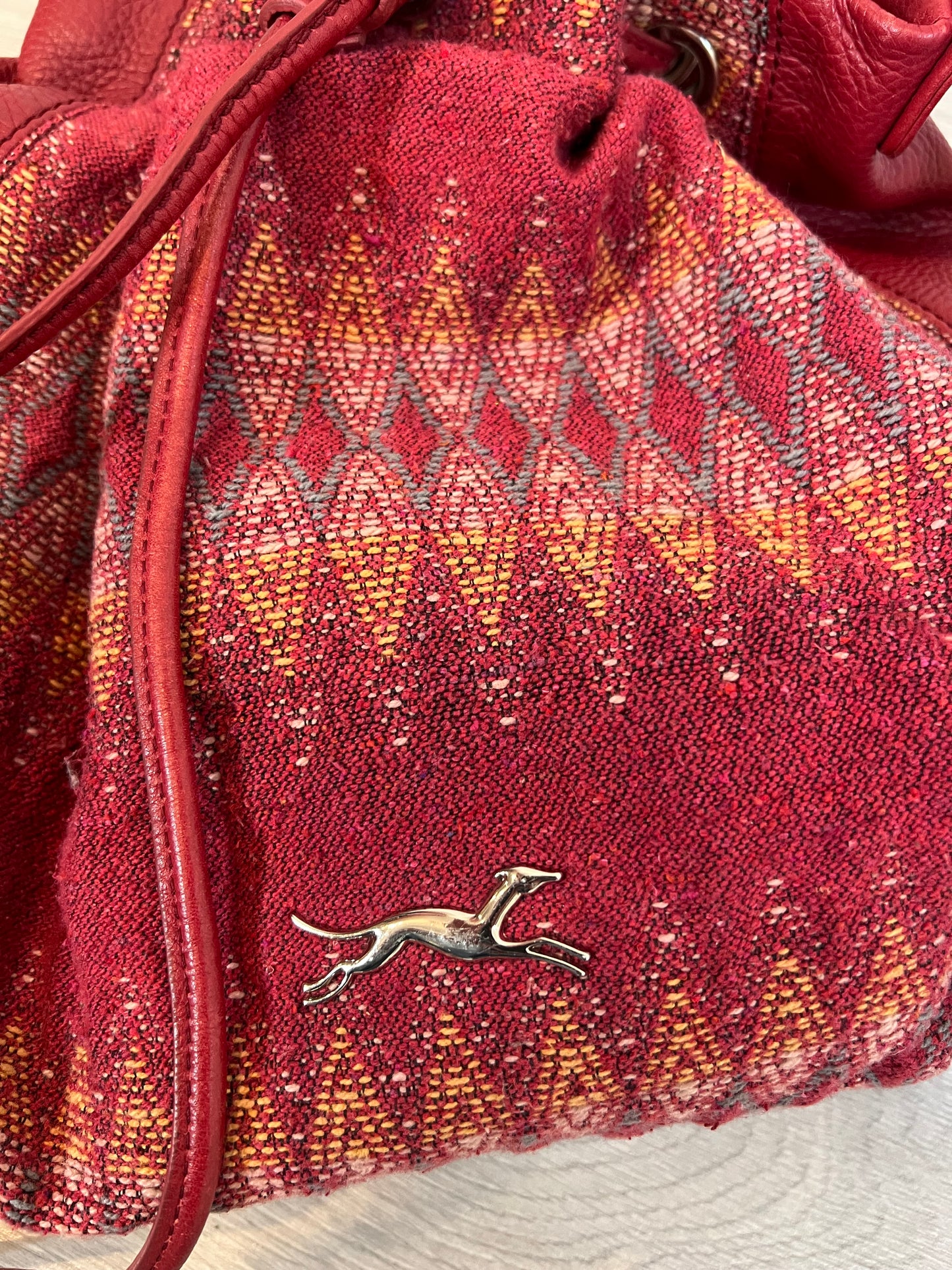 BIMBA Y LOLA. Double-textured sack bag