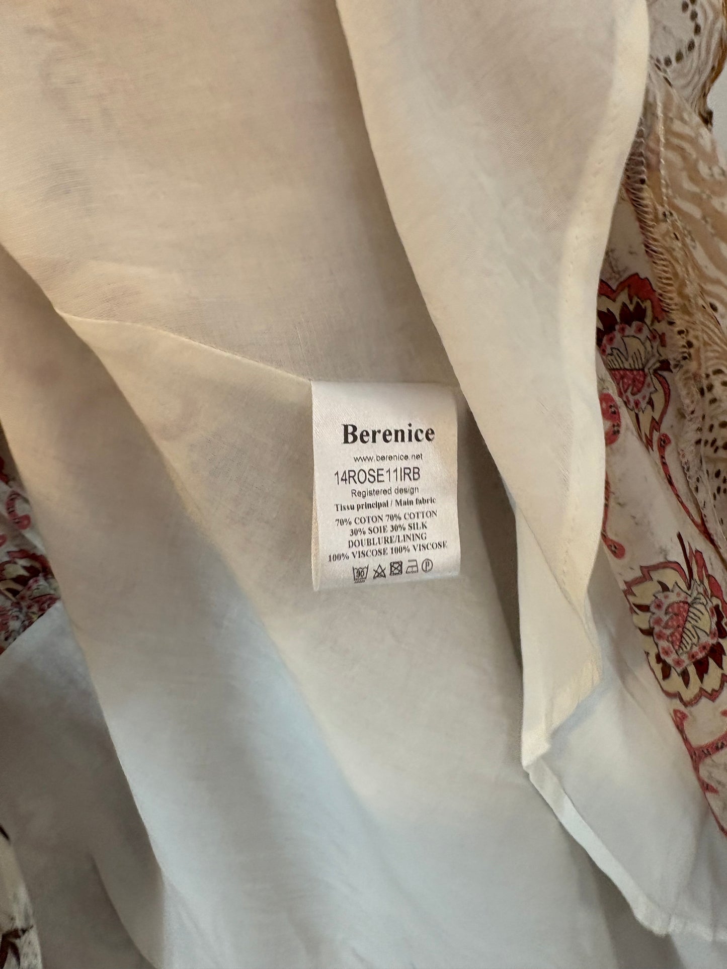 BERENICE. Vestido estampado con seda asimétrico