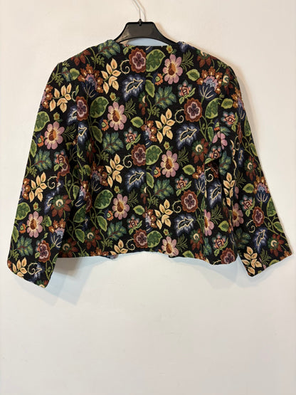 CASTAÑO DE INDIAS. Chaqueta estampado tapiz