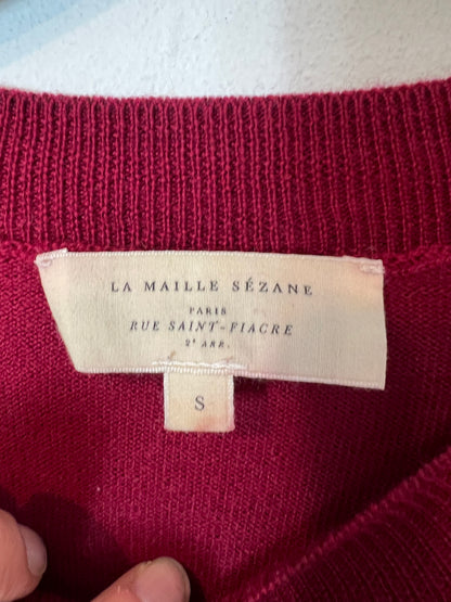 SEZANE. Burgundy wool sweater with buttons and sleeves.