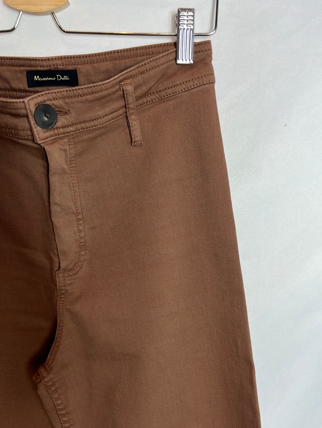 MASSIMO DUTTI . Pantalón marrón culotte. T 36
