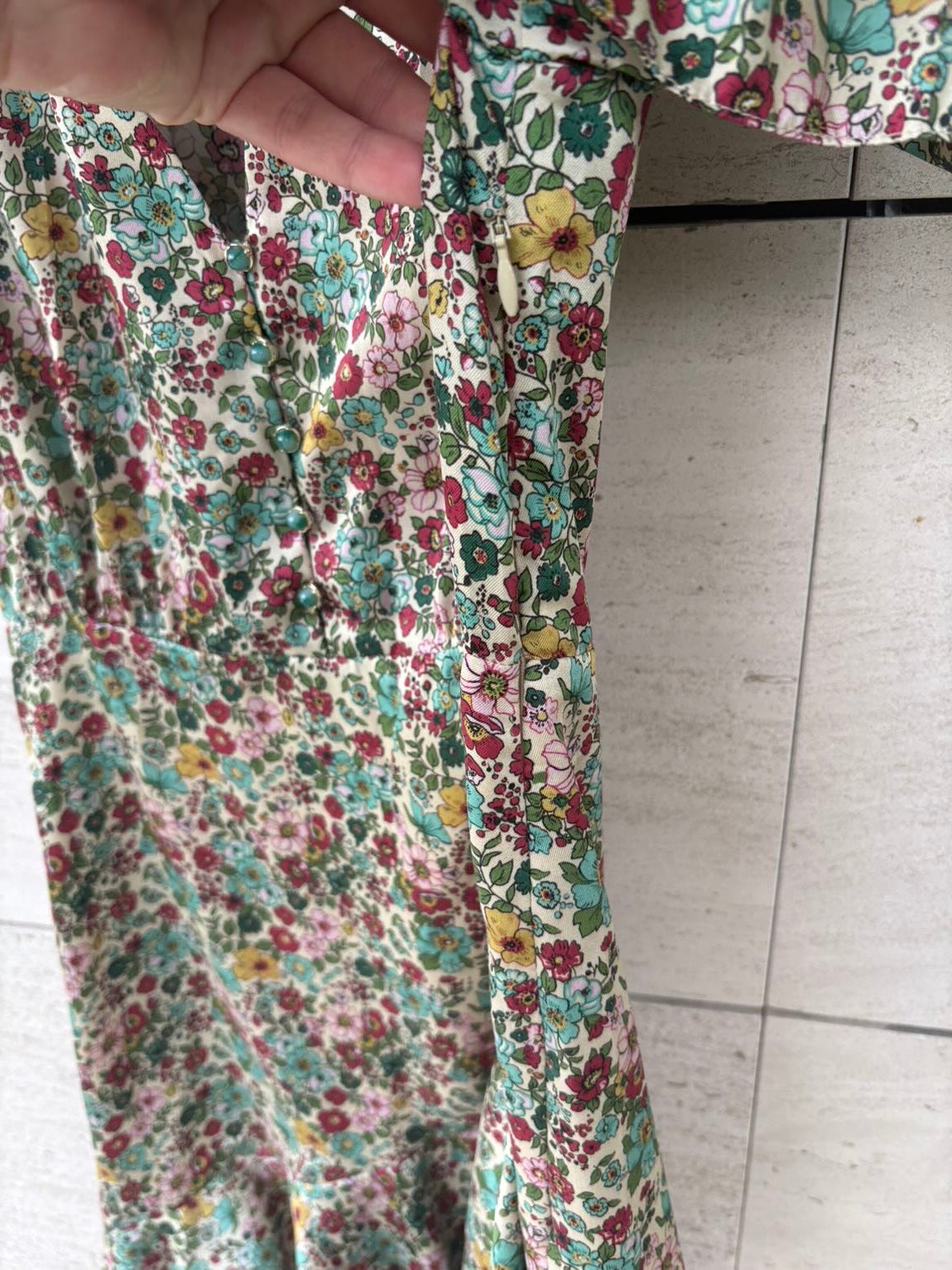 SANDRO. Vestido corto estampado floral