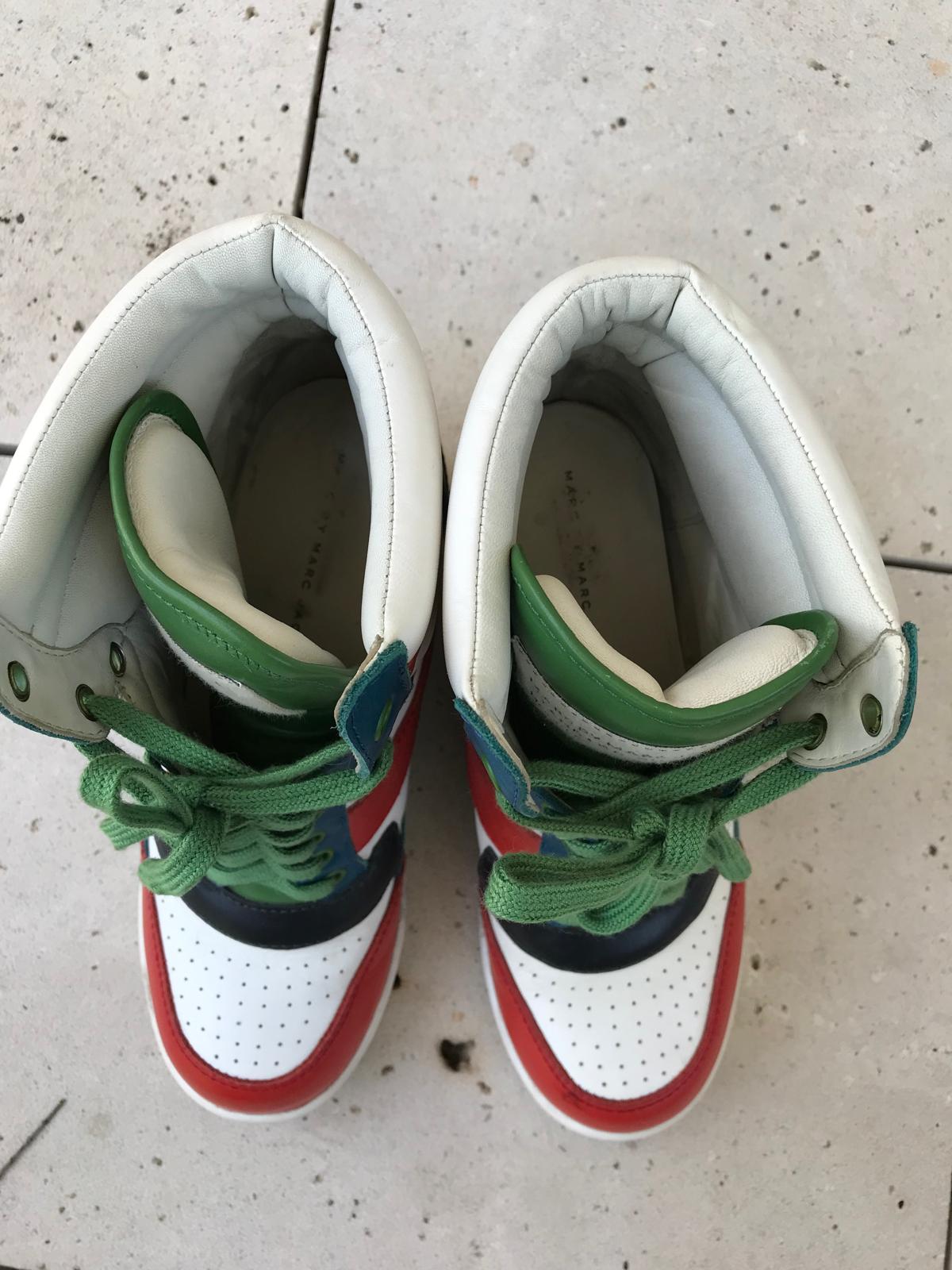 MARC BY MARC JACOBS. Botines piel colores cuña interior. T 38