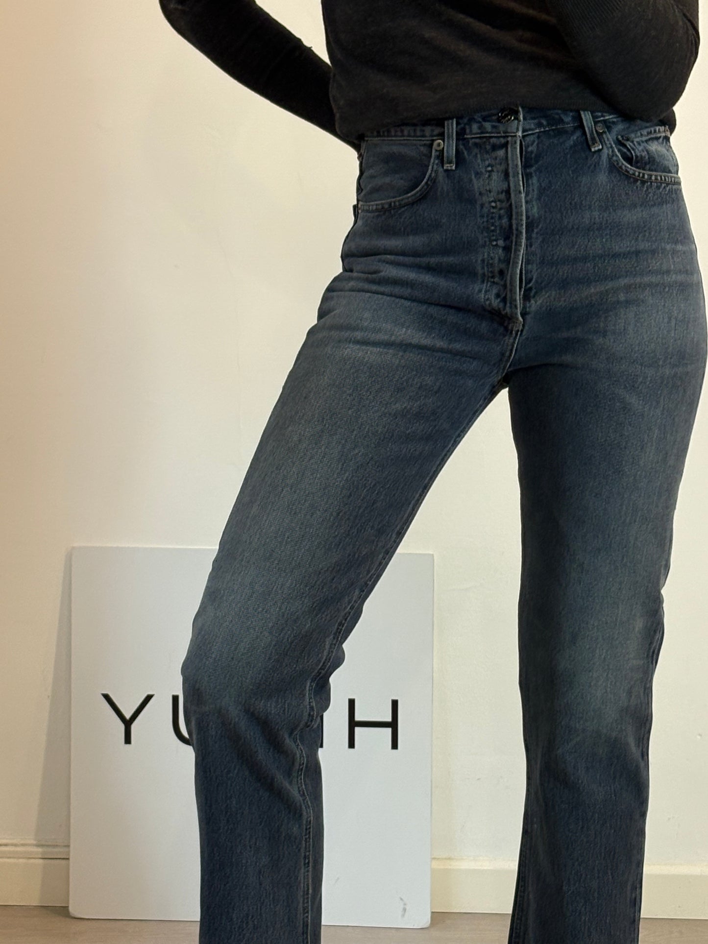 AGOLDE. Denim recto abotonado