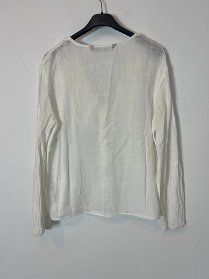ZARA. Cotton blouse with ruffle detail. TS