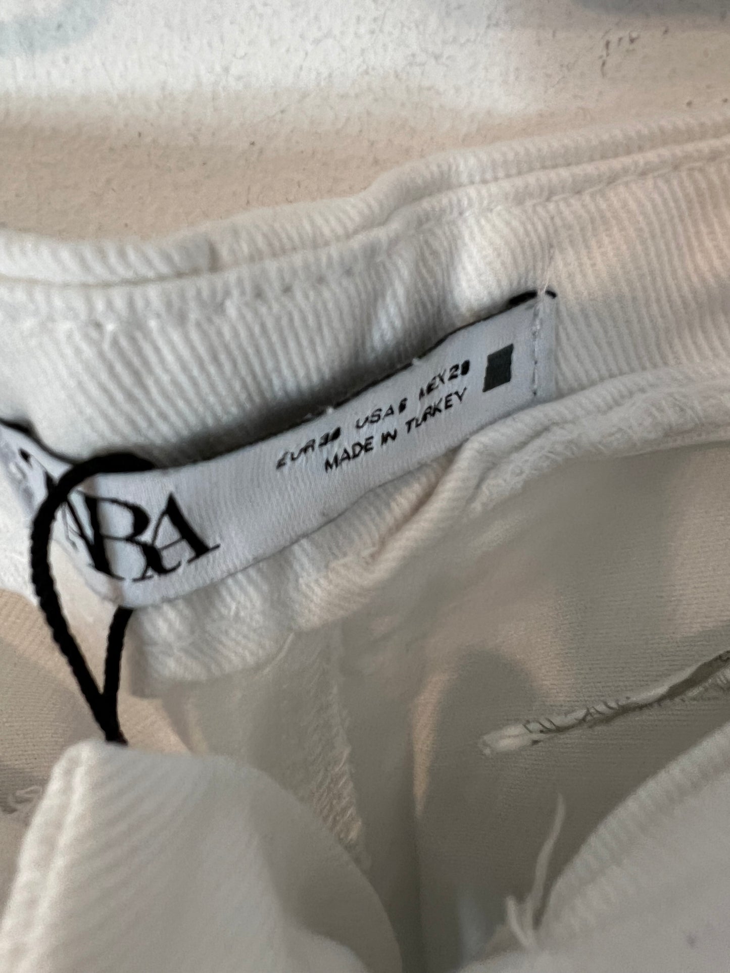ZARA. Pantalón culotte denim blanco T.38