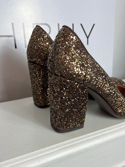 CASTAÑER. Zapato dorado purpurina T.39