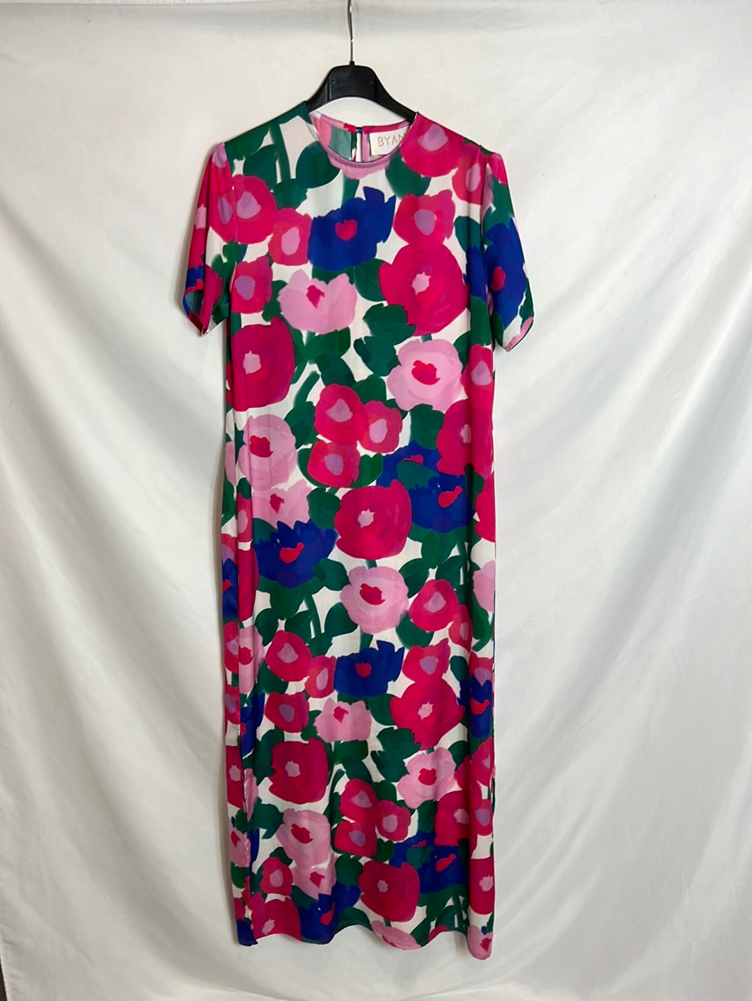 BYAN. Flowy floral mido dress. TS (Tara)