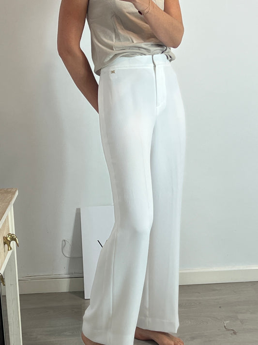 PEDRO DEL HIERRO. White pleated wide-leg trousers. Size 38