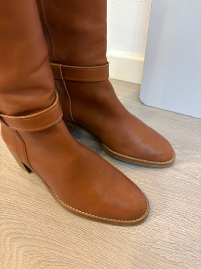 MANGO. Botas altas camel T.38