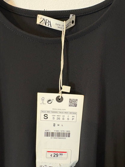 ZARA. Vestido negro largo elástico