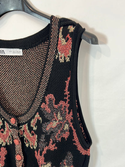 ZARA. Black top/vest with thread details Ts