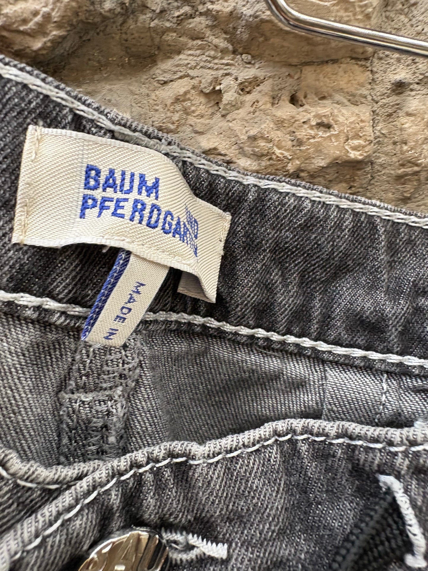 BAUM UND PFERDGARTEN. Denim fluido gris