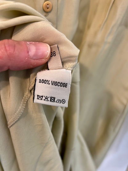 CORTANA. Vestido largo beige abotonado. T 38