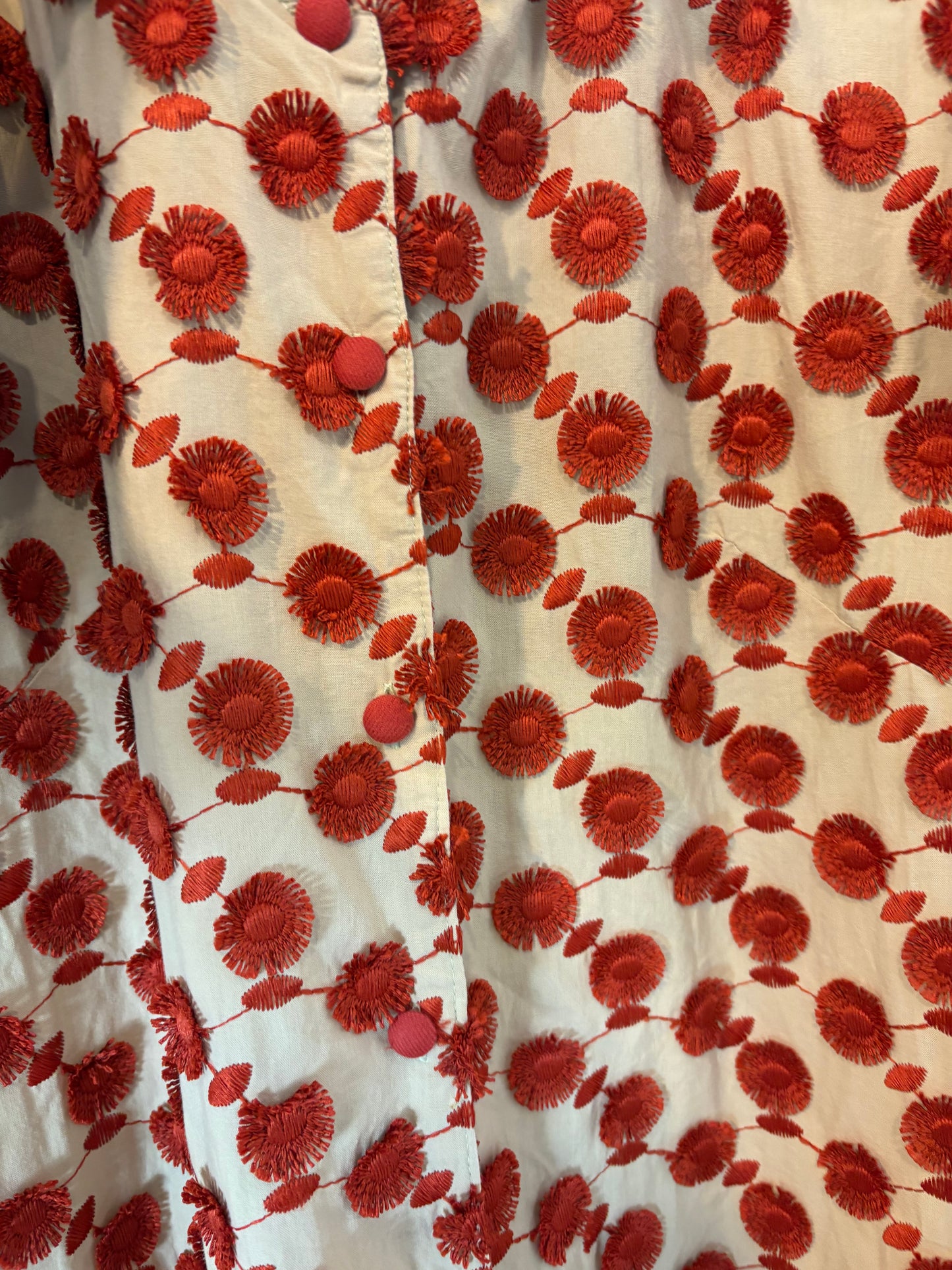 BYAN. Vestido camisero textura en rojo