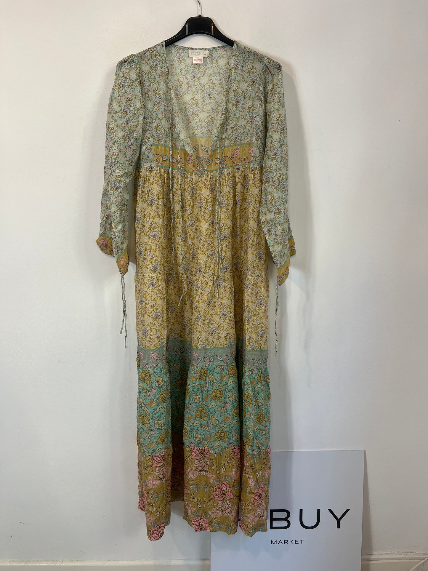 ZARA HOME. Vestido estampado florecitas T.m