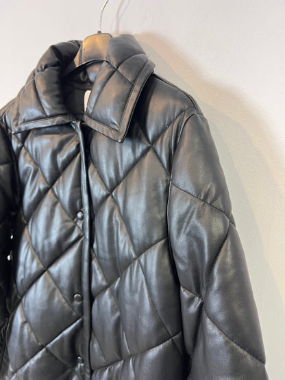 MANGO. Black quilted coat. Size XS