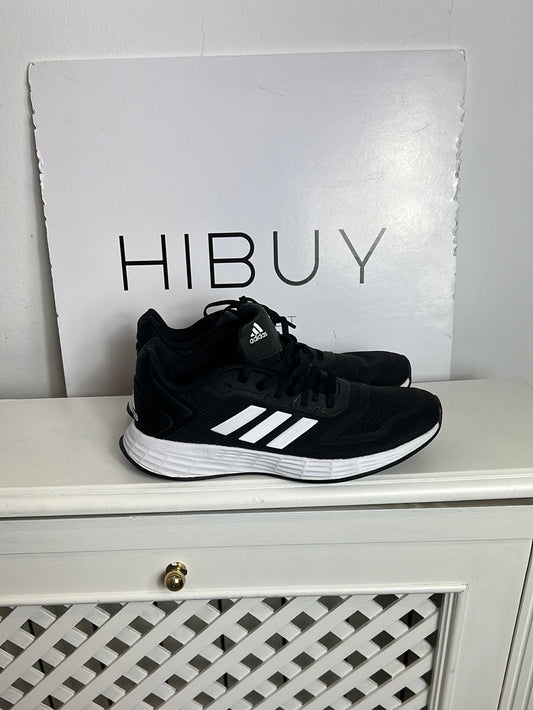 ADIDAS. Zapatilla negra textura. T 38 1/2