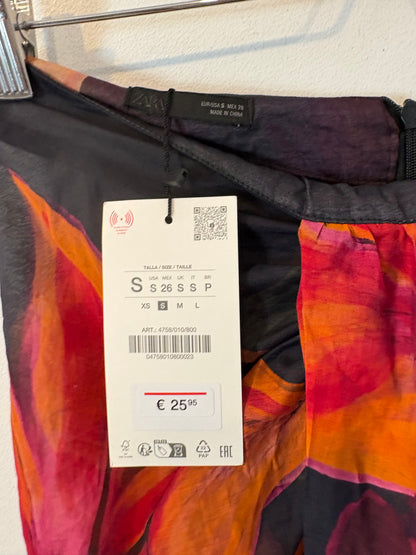 ZARA. Falda pareo flores