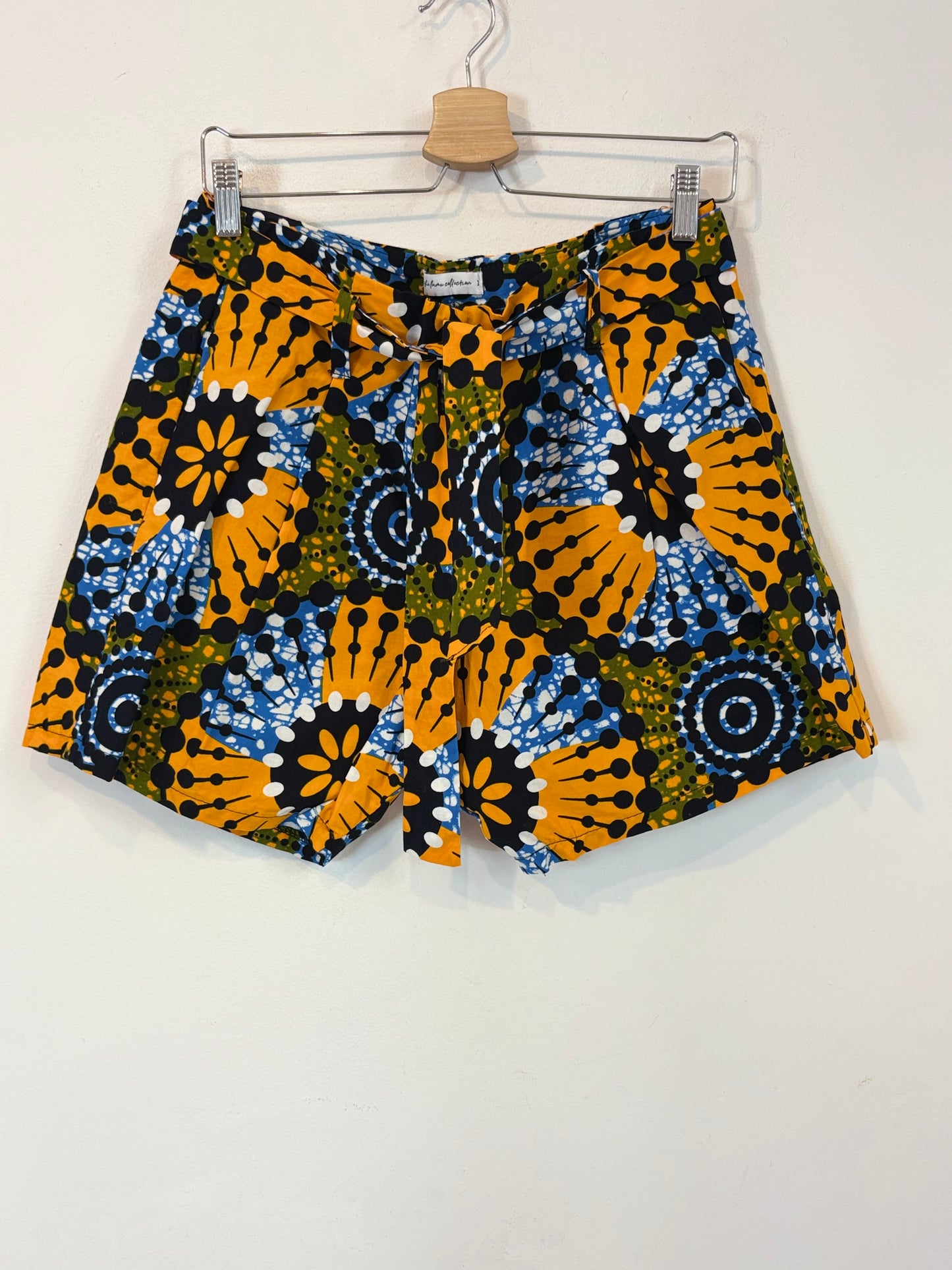 Bermudas estampado africano
