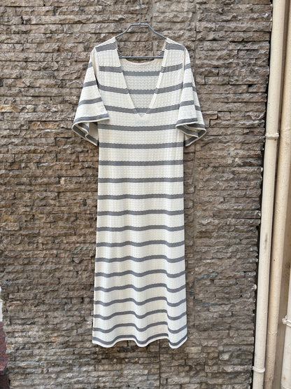 ZARA. Vestido largo beige escote espalda
