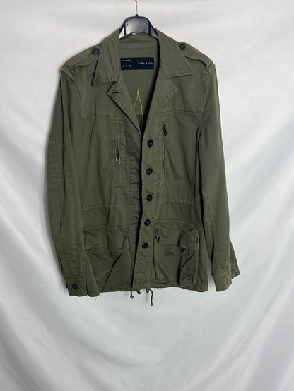 ZARA. Green jacket with embroidered back. TM