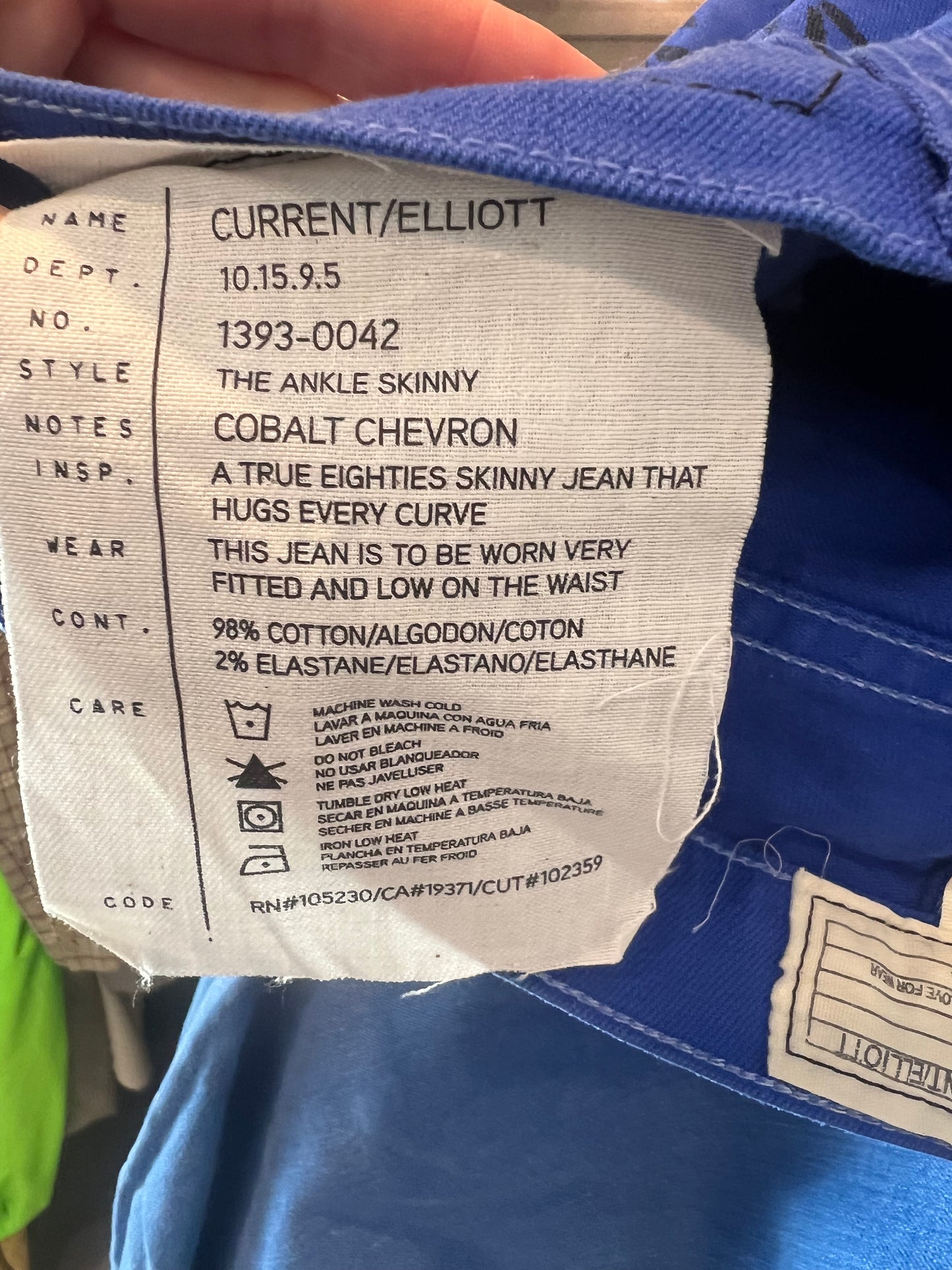 CURRENT ELLIOTT. Printed blue skinny denim. Size 26 (36)