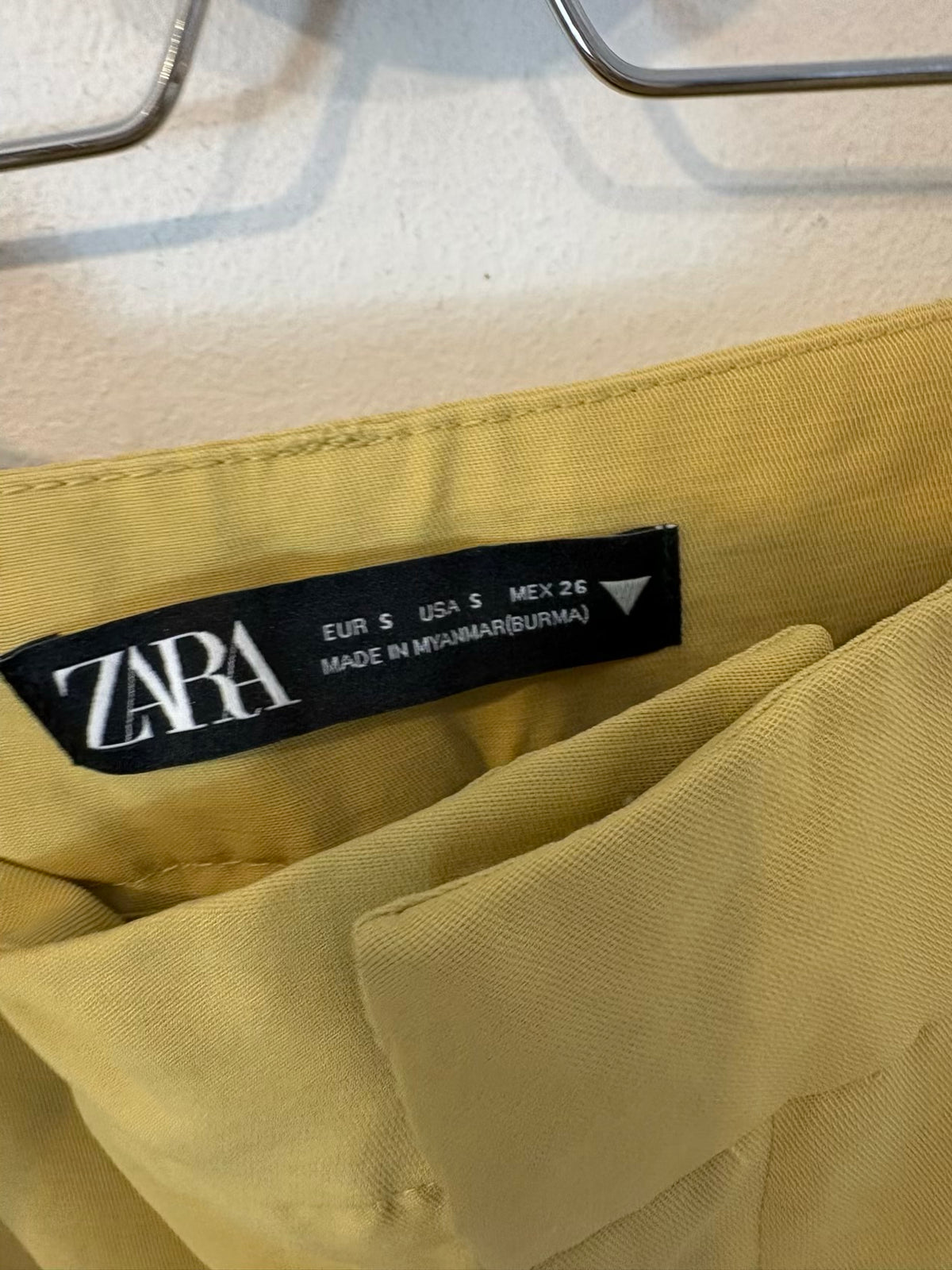 ZARA. Traje de chaqueta en tono pastel lazada