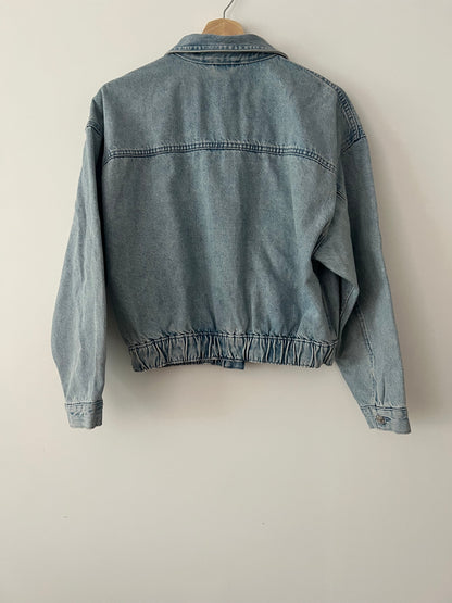 Cazadora denim volumen