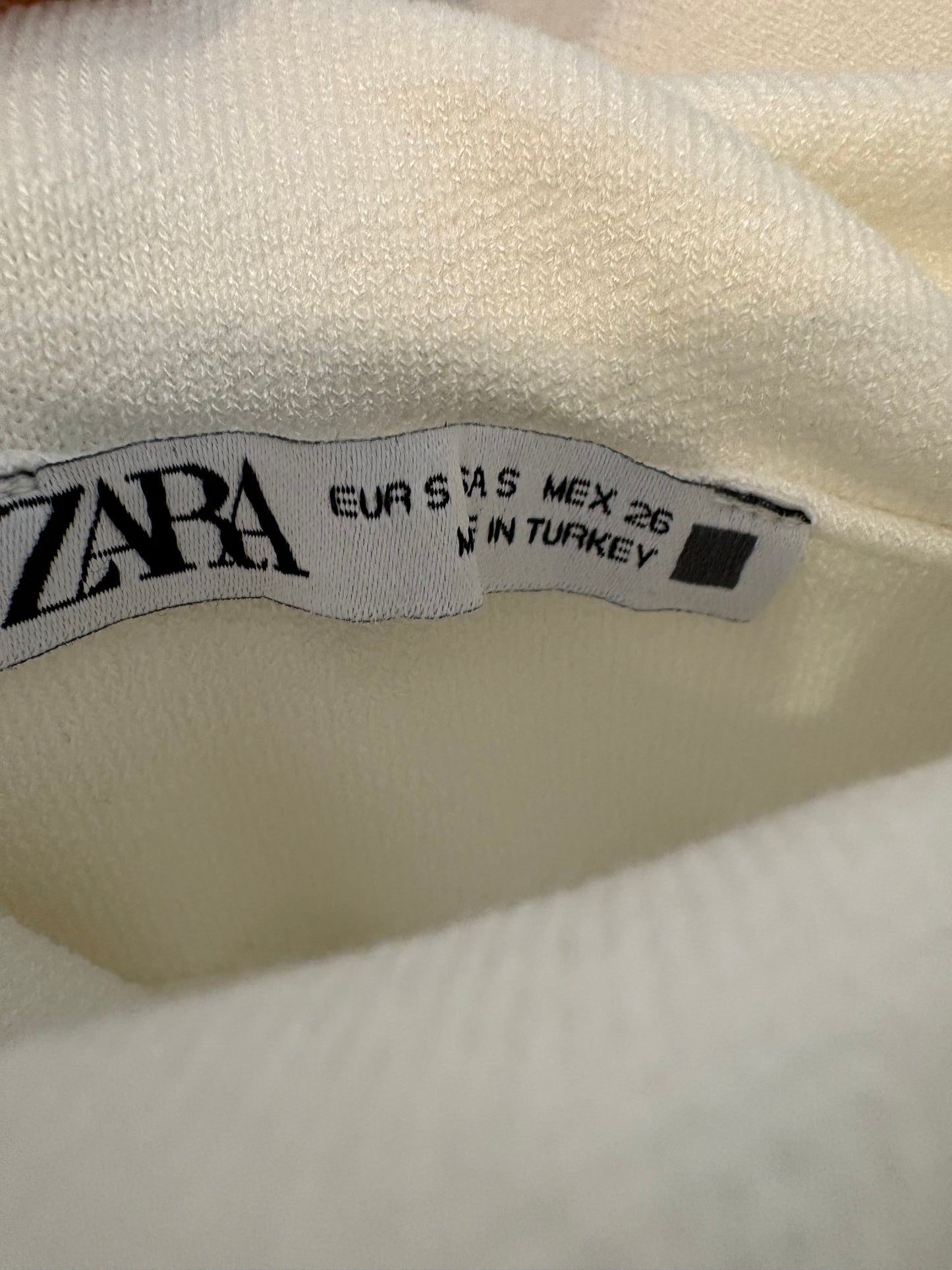 ZARA. White fringed dress. TS