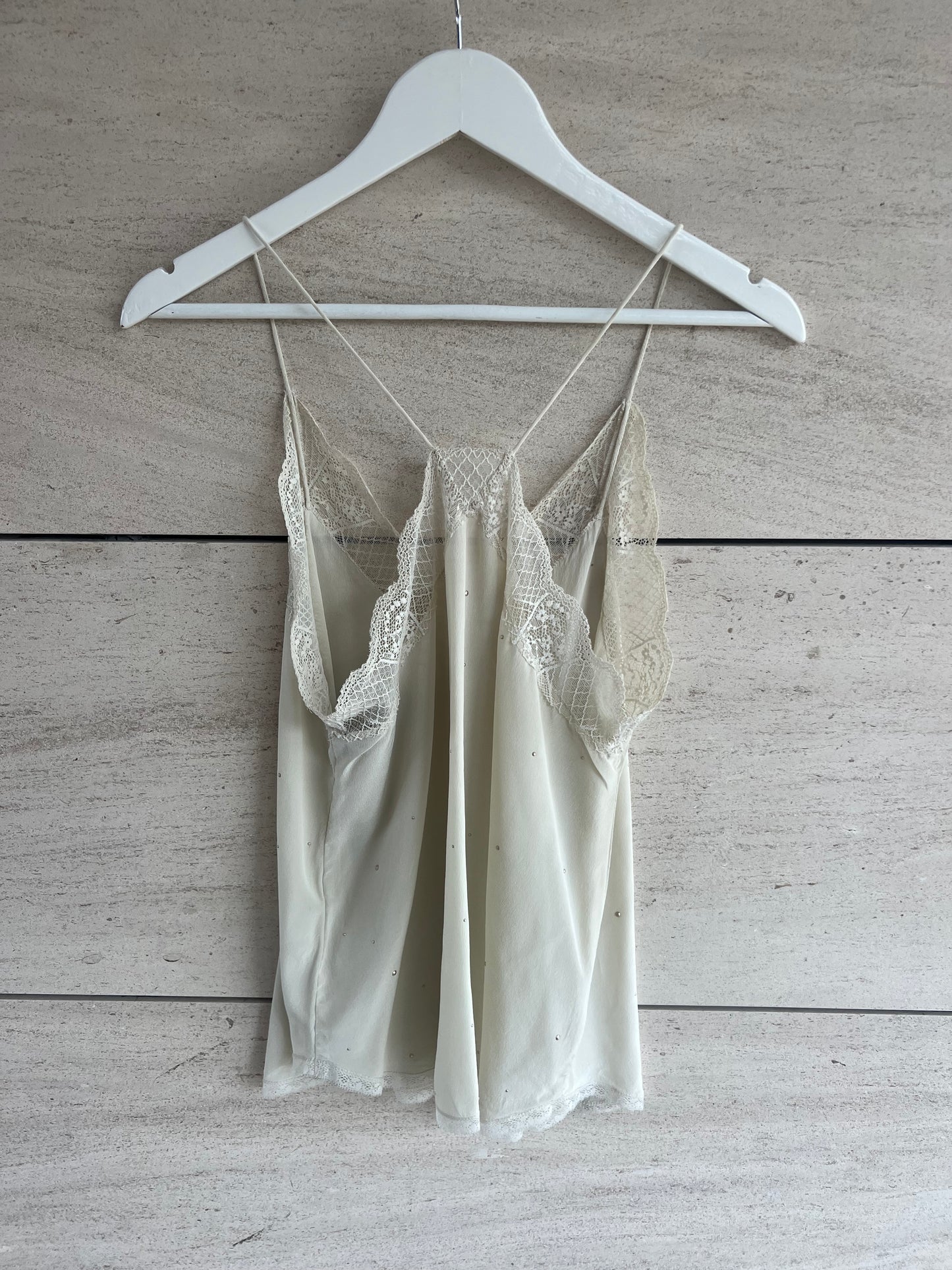 ZADIG & VOLTAIRE. Top seda color crudo detalles. T S