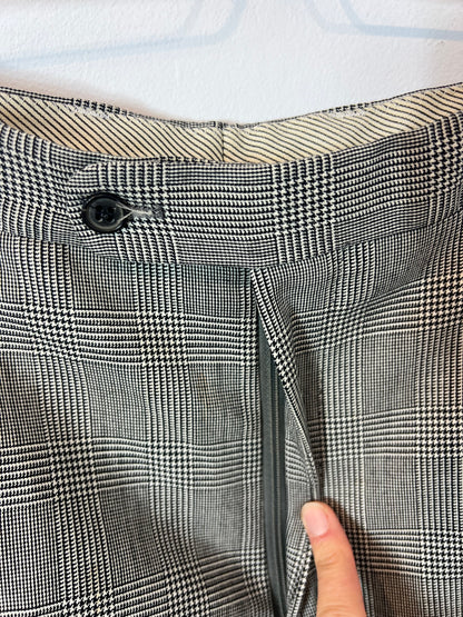 WINDSOR. Pantalón pinzas pata de gallo. T 40 (36)