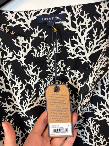 SOEUR. Blusa negra corales