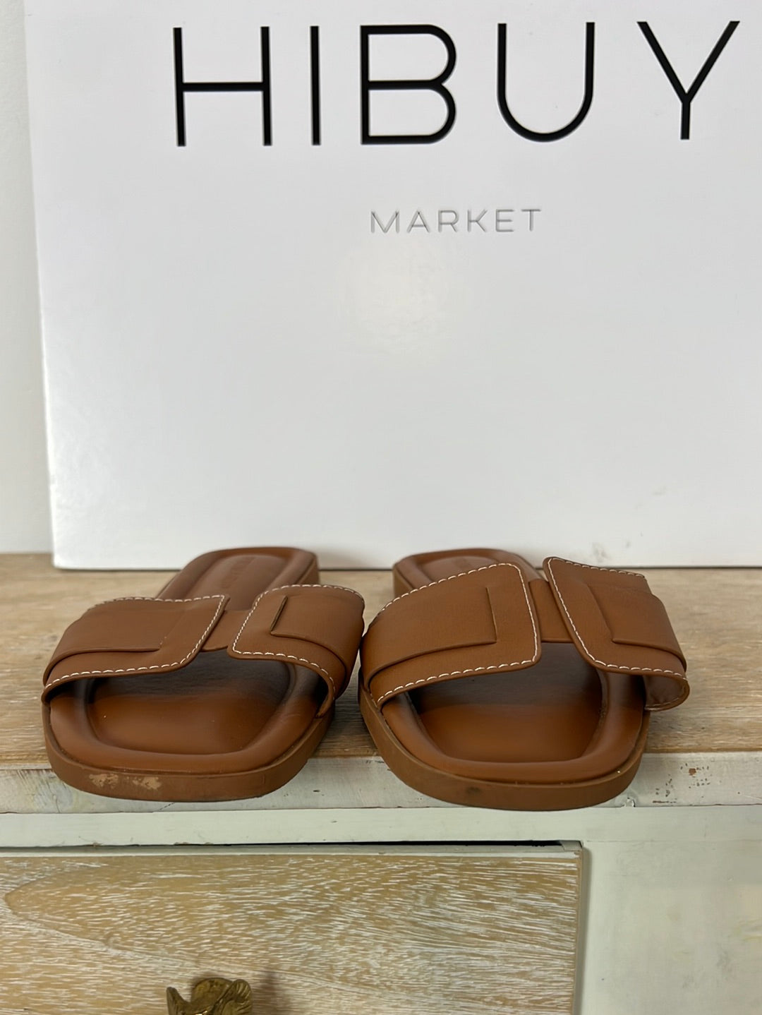 PRIMARK. Sandalia plana camel T.38