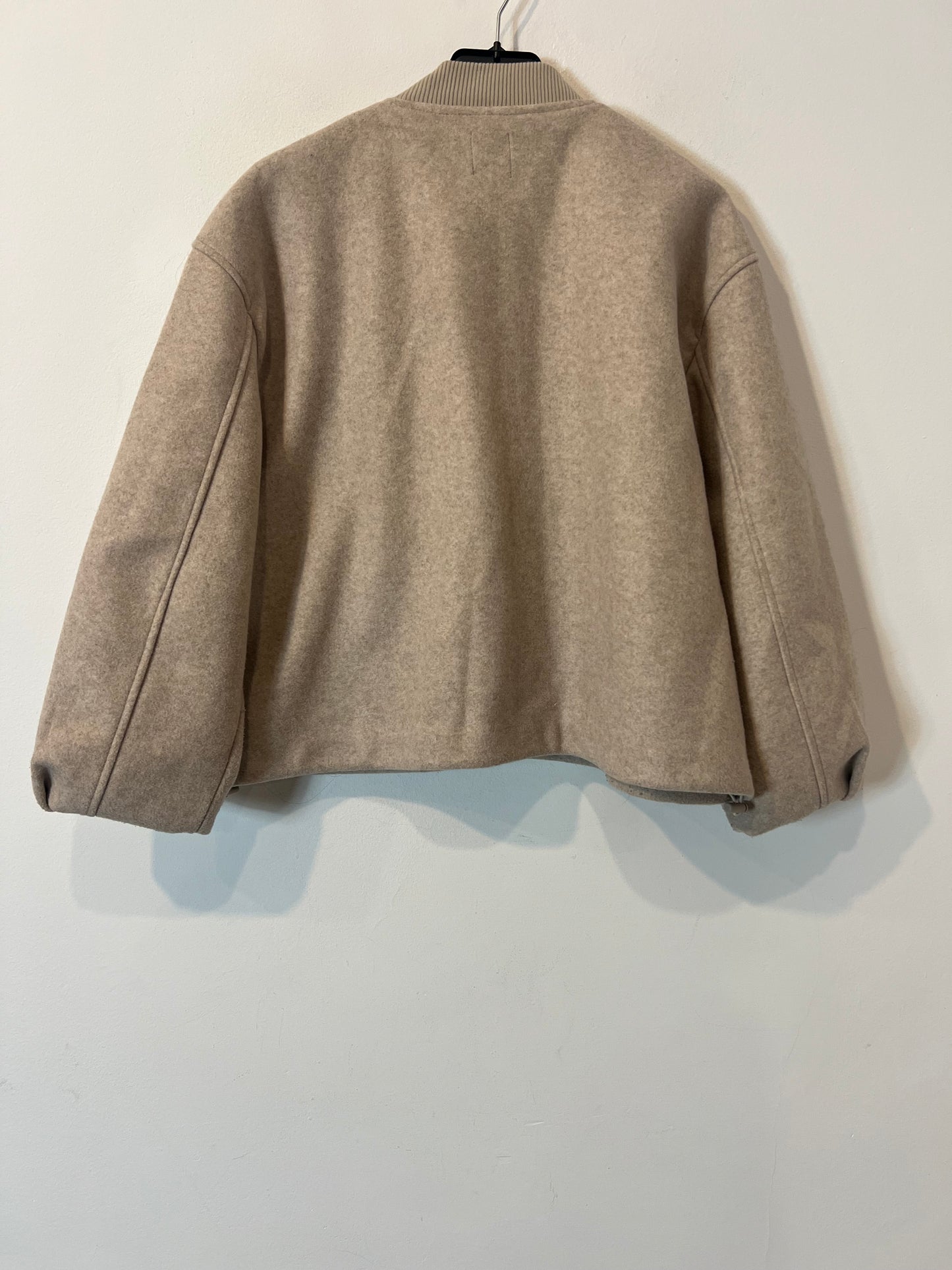 ZARA. Chaqueta beige jaspeada