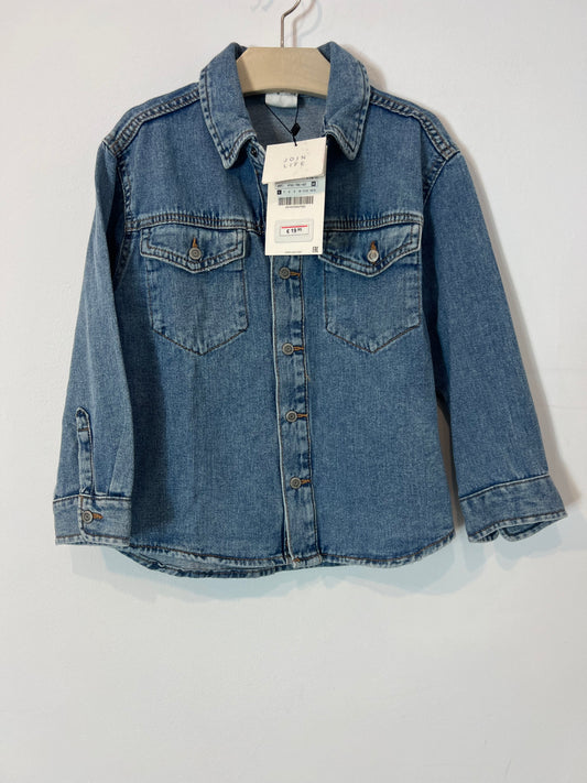 ZARA. Long-sleeved denim shirt. Size 6 years