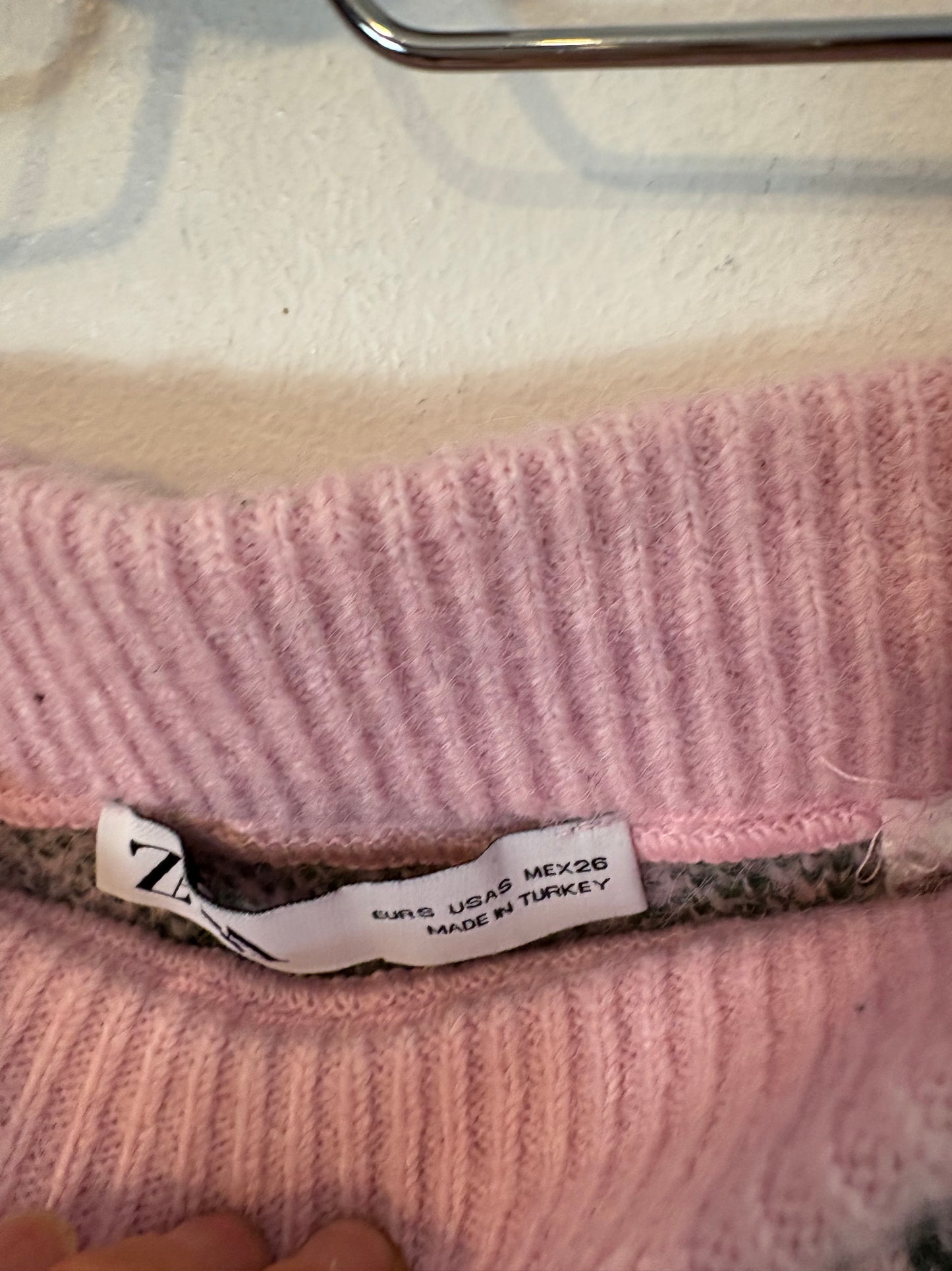 ZARA. Conjunto punto botones joya