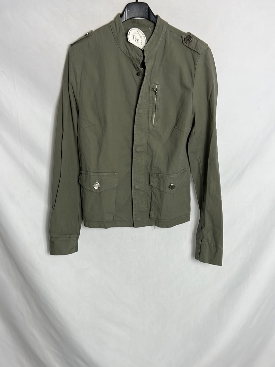 TRE'S. Thin green parka Your(s)