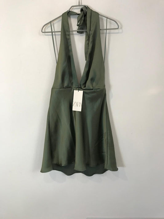 ZARA. Mustard textured back top. TS