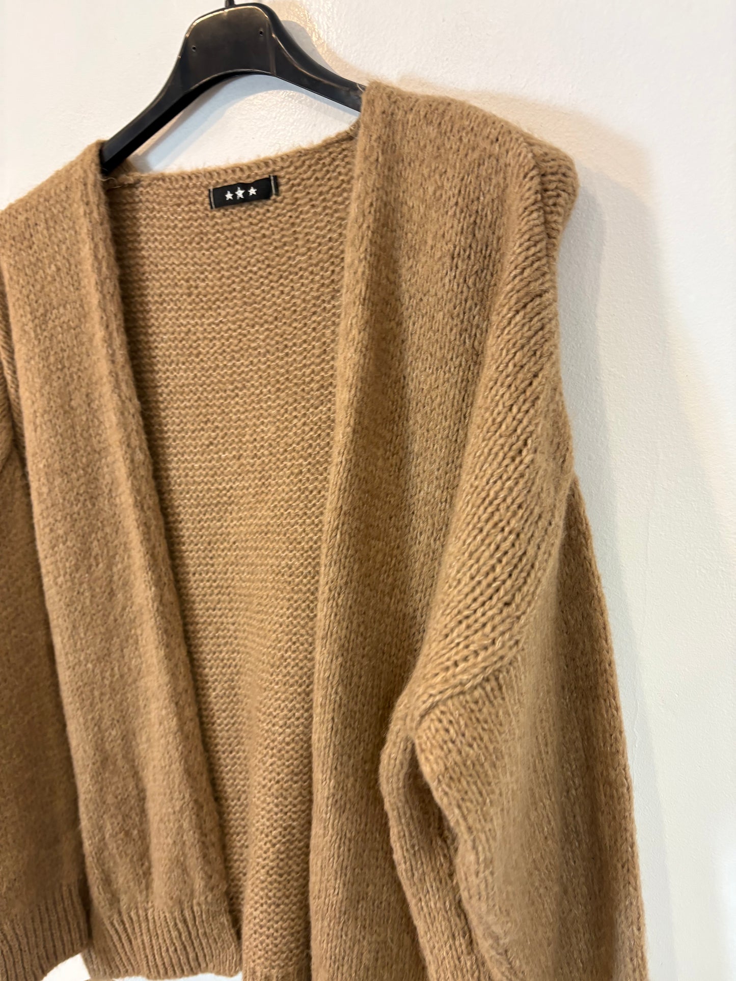 OTRAS. Chaqueta punto camel. T S/M