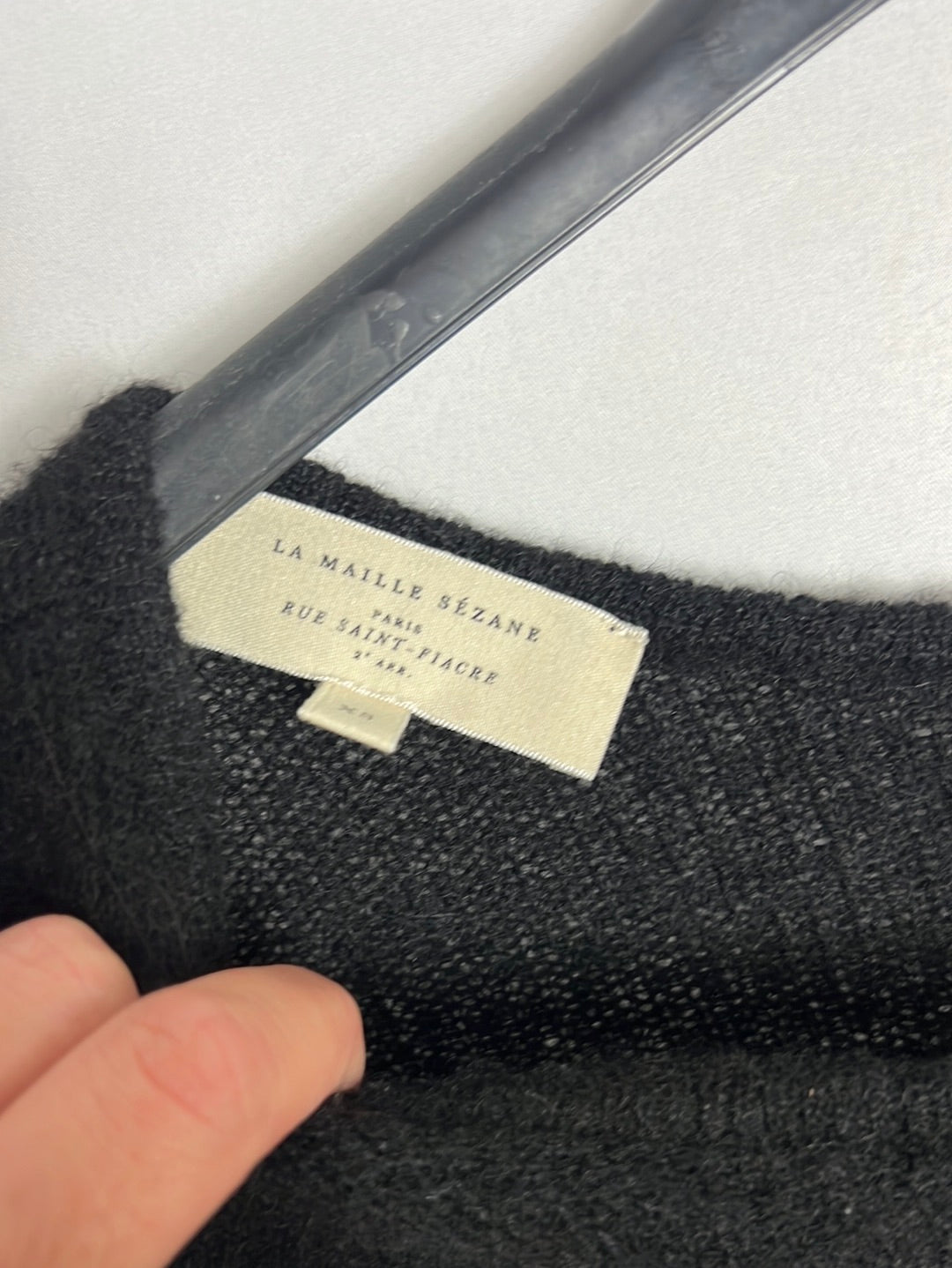 SÉZANE. Rebeca negra botones perla. T XS(S/M) (Tara)