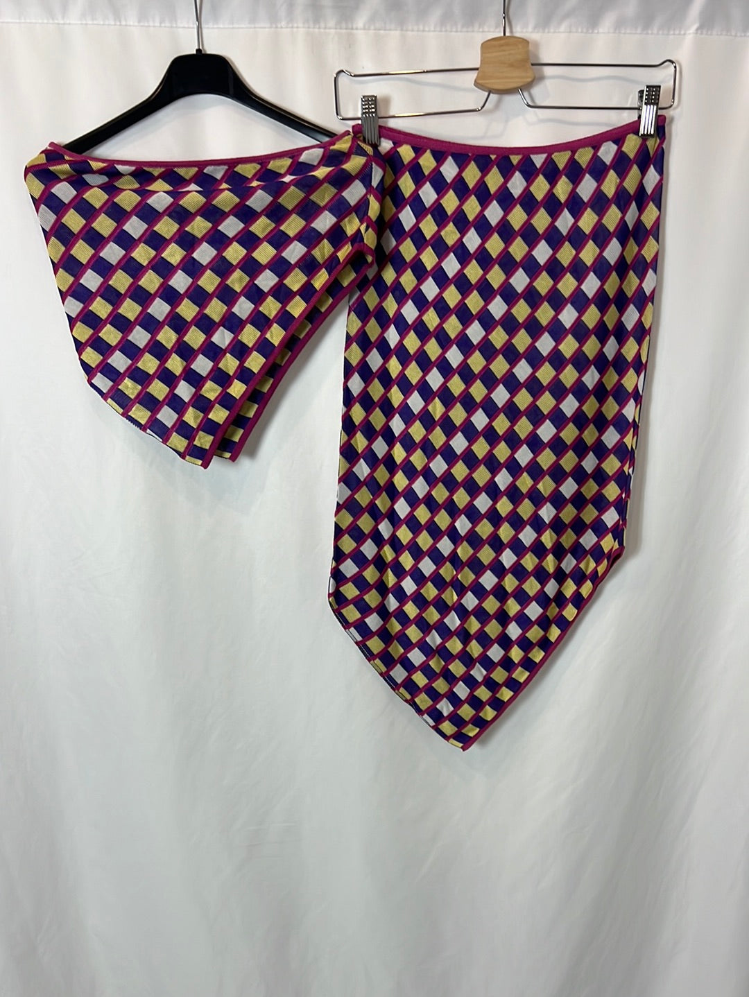 GIMAGUAS. Retro print top and skirt set. TS