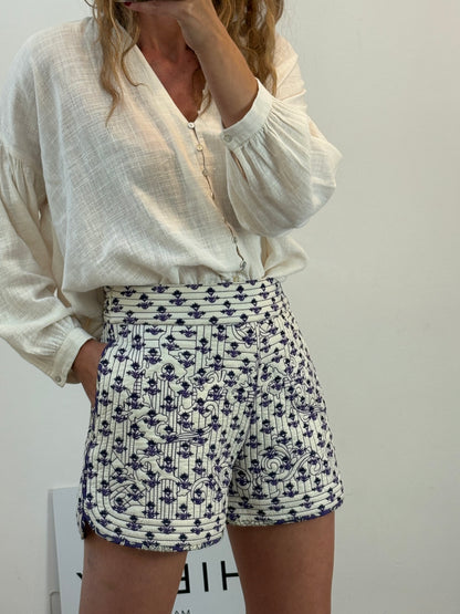 CLAUDIE PIERLOT. Textured printed shorts. Size 38