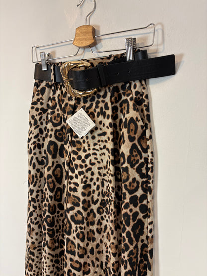 ZARA. Pantalón ancho satinado cinturón