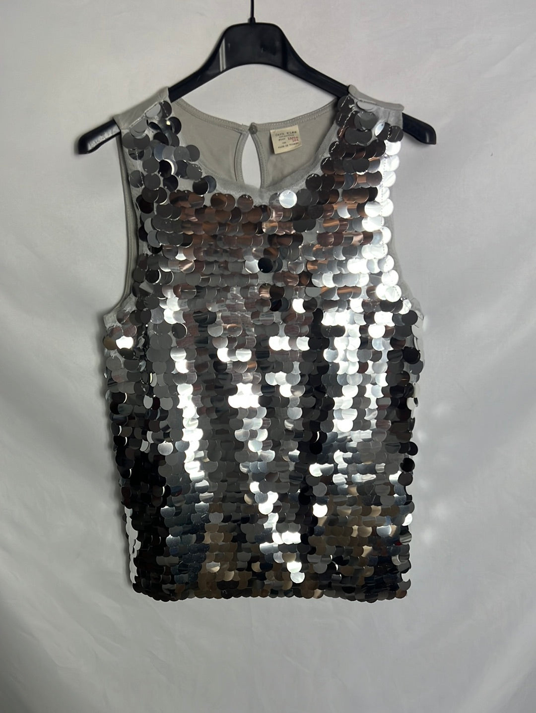 ZARA. Top gris lentejuelas plateadas. T 13-14años (xs)