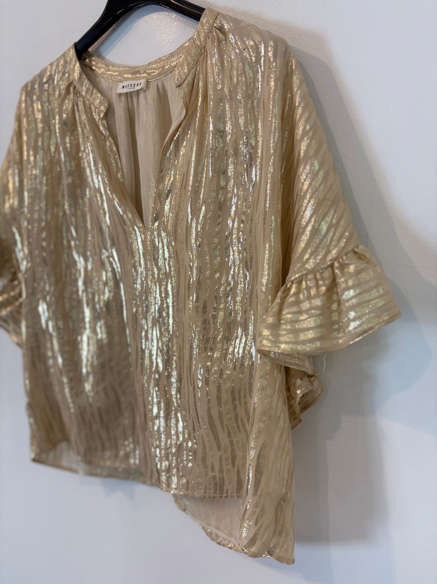 MASSCOB. Blusa seda dorada. XS