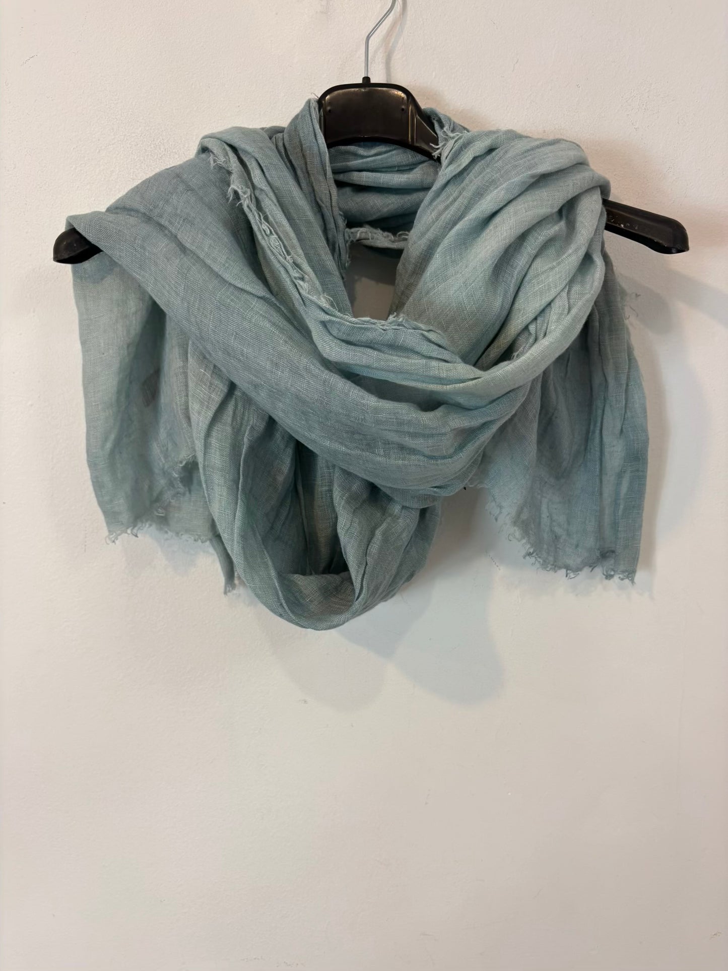 Pañuelo azul claro lino