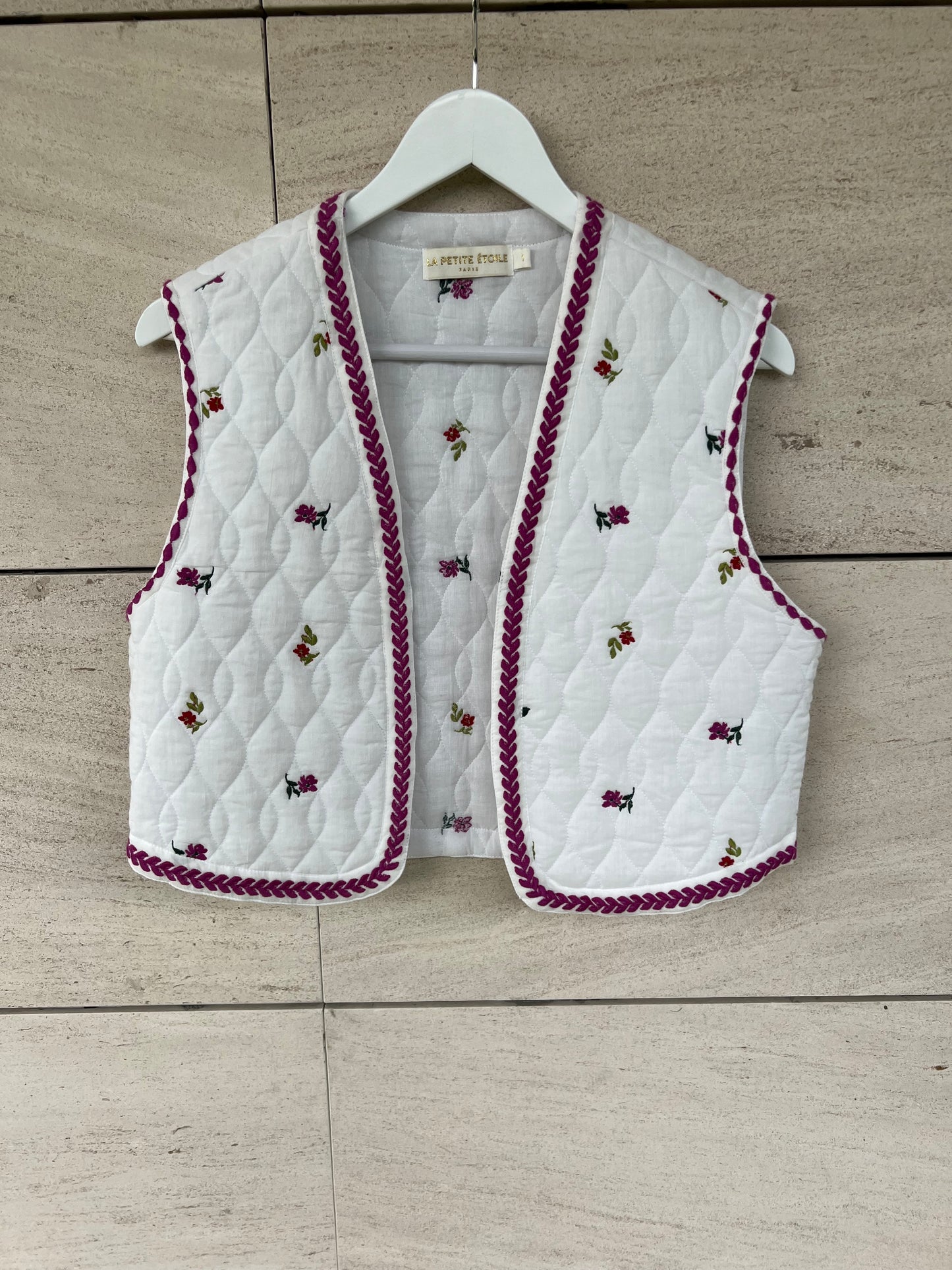 LA PETITE ÉTOILE. Chaleco blanco bordado T.1(s)