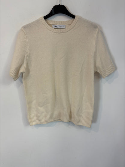 ZARA. Ecru knit top with wool. TM