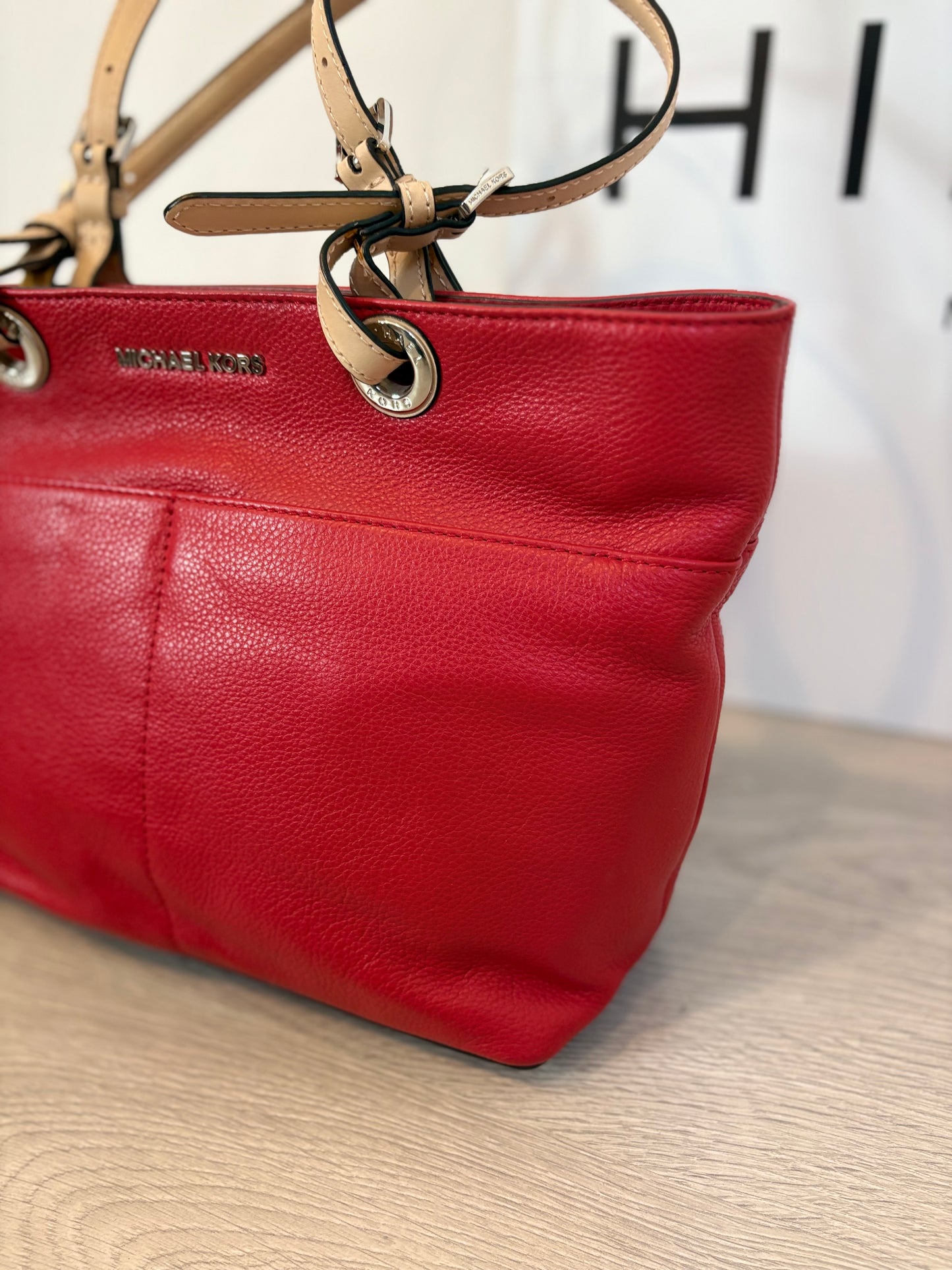 MICHAELKORS. Bolso rojo piel